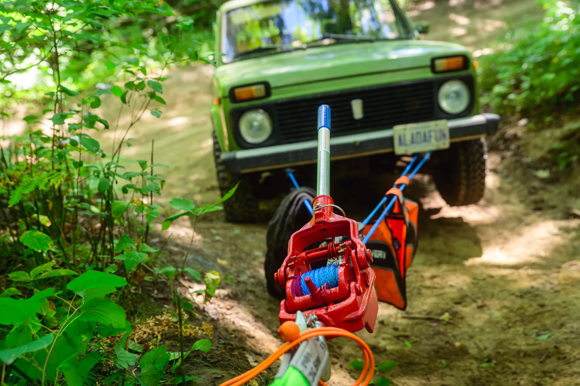 DE LA CRUZ TOWING LLC Off-Road Recovery