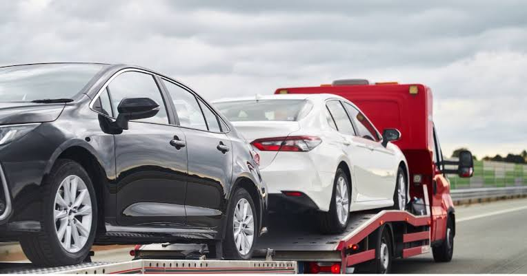 DE LA CRUZ TOWING LLC Private Property Towing